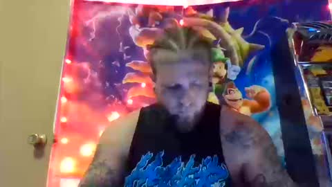 smoke online show from 10-14-25, 01:17