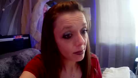 Snapshot of smokeingbitch420 chatting on 03-12-26, 04:35 love bug online show from 03-12-26, 04:35