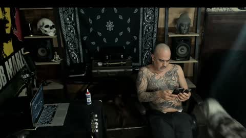 Smokey915 online show from 01-20-25, 06:42