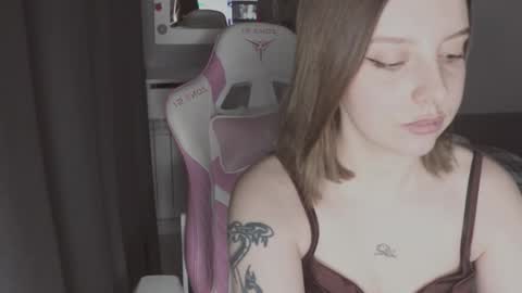 Snapshot of smokykira chatting on 02-03-26, 02:53 Kira online show from 02-03-26, 02:53