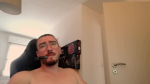 AllDayIDream online show from 10-01-25, 01:50