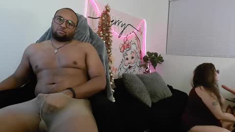 Snapshot of smoothj2015 chatting on 12-18-24, 10:51 Smoothj2011 online show from 12-18-24, 10:51