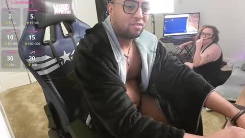 Snapshot of smoothj2015 chatting on 01-18-25, 11:00 Smoothj2011 online show from 01-18-25, 11:00