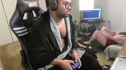 Snapshot of smoothj2015 chatting on 02-07-25, 09:58 Smoothj2011 online show from 02-07-25, 09:58