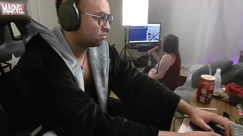 Snapshot of smoothj2015 chatting on 02-12-25, 10:03 Smoothj2011 online show from 02-12-25, 10:03