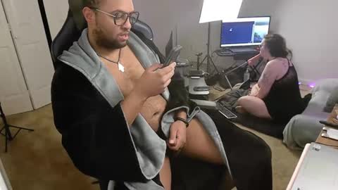 Snapshot of smoothj2015 chatting on 03-12-25, 09:44 Smoothj2011 online show from 03-12-25, 09:44