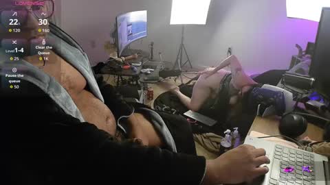 Snapshot of smoothj2015 chatting on 09-15-25, 10:04 Smoothj2011 online show from 09-15-25, 10:04