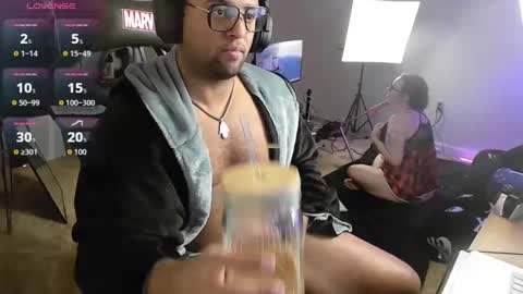 Snapshot of smoothj2015 chatting on 10-09-25, 08:01 Smoothj2011 online show from 10-09-25, 08:01