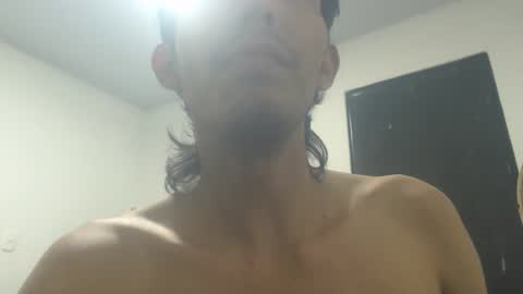 snackontime19 online show from 10-22-25, 01:50