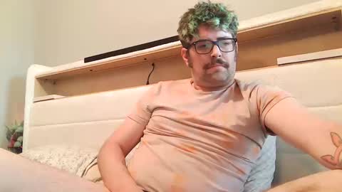 Snapshot of snackonzach chatting on 06-07-26, 12:26 snackonzach online show from 06-07-26, 12:26