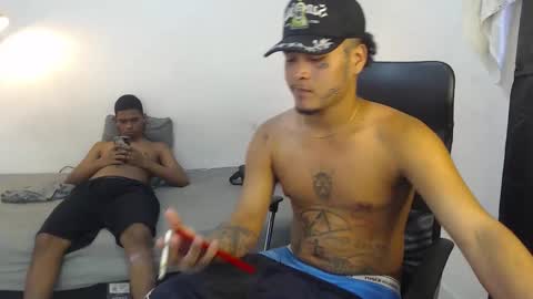 Snapshot of snak_master1 chatting on 09-25-25, 07:17 snak_master1 online show from 09-25-25, 07:17