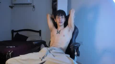 snakebutterfly online show from 09-12-25, 09:09