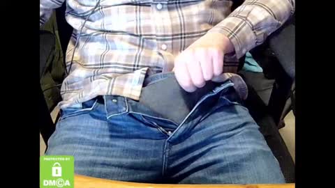 Sneakybill online show from 02-17-25, 09:52