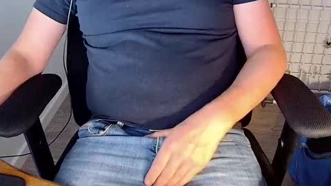 Sneakybill online show from 09-15-25, 09:04