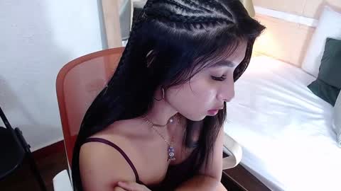 Hellen  online show from 01-03-25, 04:00