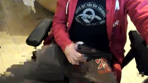 Snapshot of snip1977 chatting on 01-26-25, 05:13 snip1977 online show from 01-26-25, 05:13