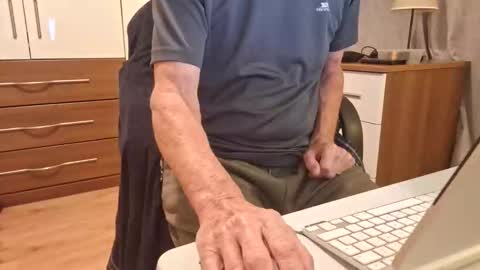 Snooty online show from 10-07-25, 06:16