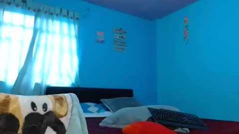 snow_47 online show from 12-20-24, 03:31