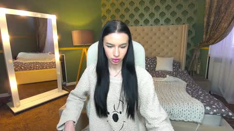 snow_whiteeex online show from 01-12-25, 06:49