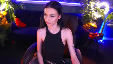 snow_whiteeex online show from 02-25-25, 11:00