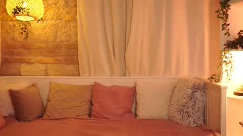 Hanna online show from 11-04-25, 09:41