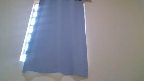 Snapshot of snowie_eyes chatting on 11-16-25, 12:55 Snowie eyes online show from 11-16-25, 12:55