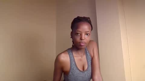 Snapshot of snowie_eyes chatting on 01-06-26, 10:30 Snowie eyes online show from 01-06-26, 10:30