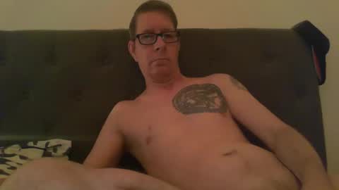 Snapshot of snub71 chatting on 04-18-26, 08:29 snub71 online show from 04-18-26, 08:29