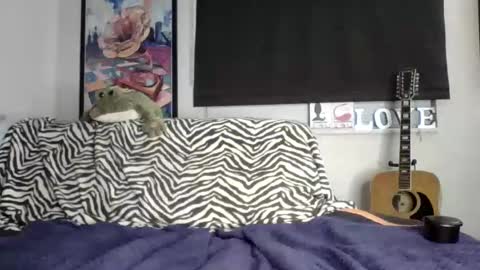 MicroAngelo online show from 11-01-25, 08:27