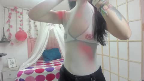 Snapshot of soffi_roberts chatting on 01-16-25, 12:42 sofiia online show from 01-16-25, 12:42