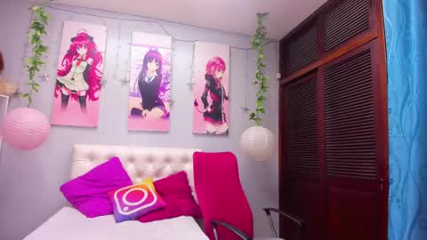 Snapshot of soffi_roberts chatting on 09-20-25, 01:01 sofiia online show from 09-20-25, 01:01