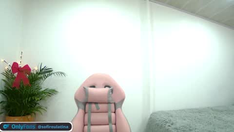 Snapshot of soffi_rousel_ chatting on 12-08-24, 09:30 soffi_rousel_ online show from 12-08-24, 09:30