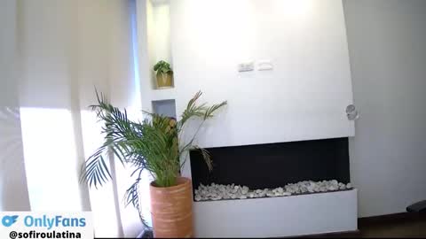 Snapshot of soffi_rousel_ chatting on 11-19-25, 07:03 soffi_rousel_ online show from 11-19-25, 07:03