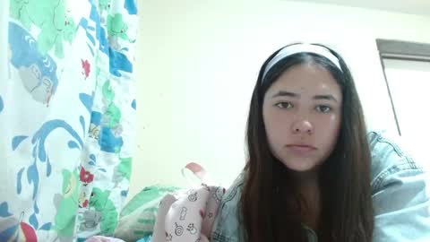 Snapshot of soffia_4 chatting on 05-19-26, 06:58 soffia_4 online show from 05-19-26, 06:58
