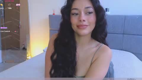 Snapshot of soffimoon_ chatting on 06-11-26, 07:56 IG Soffimoon I THANK YOU FOR LEAVING YOUR FOLLOW online show from 06-11-26, 07:56