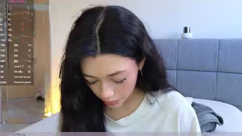 Snapshot of soffimoon_ chatting on 06-16-26, 08:11 IG Soffimoon I THANK YOU FOR LEAVING YOUR FOLLOW online show from 06-16-26, 08:11
