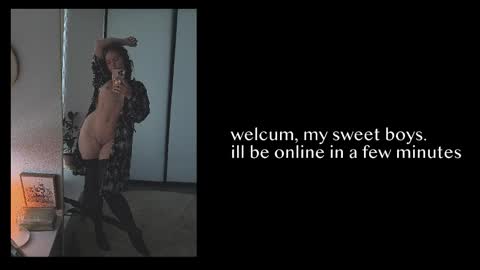 Julia    online show from 02-10-26, 10:58