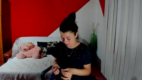 Snapshot of soffy_skye chatting on 09-29-25, 04:17 Soffy online show from 09-29-25, 04:17