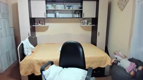 Soffy online show from 01-14-26, 06:19