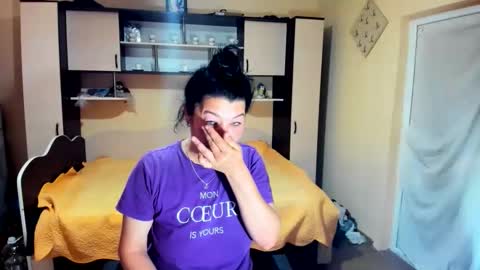 Soffy online show from 06-05-26, 05:25
