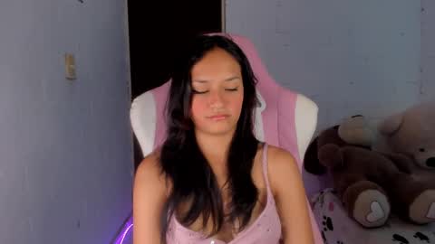 sofia online show from 02-25-25, 04:42