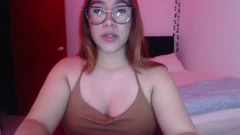 Snapshot of sofi4__ chatting on 06-19-26, 06:18 sofi online show from 06-19-26, 06:18