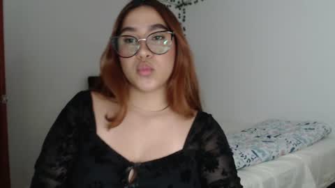 Snapshot of sofi4__ chatting on 07-23-26, 01:19 sofi online show from 07-23-26, 01:19