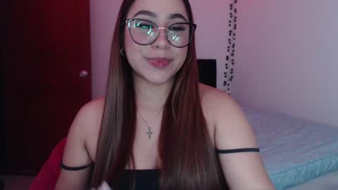 Snapshot of sofi4__ chatting on 07-26-26, 05:15 sofi online show from 07-26-26, 05:15