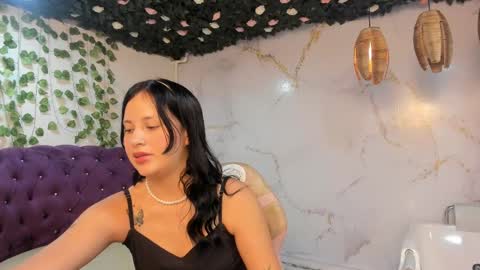 Snapshot of sofi__18_ chatting on 09-15-25, 10:48 SOFI online show from 09-15-25, 10:48