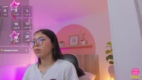 Snapshot of sofi_alix chatting on 06-24-26, 07:02 S O F I online show from 06-24-26, 07:02