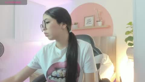 Snapshot of sofi_alix chatting on 06-30-26, 06:53 S O F I online show from 06-30-26, 06:53