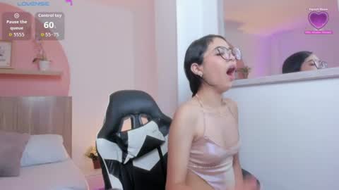 Snapshot of sofi_alix chatting on 07-15-26, 07:08 S O F I online show from 07-15-26, 07:08