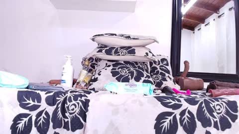 Sofia online show from 01-26-25, 03:06