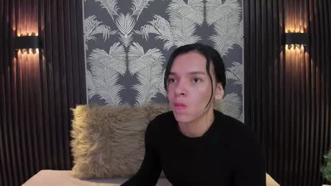 Snapshot of sofi_lassa_ chatting on 12-14-25, 04:45 SOFIA online show from 12-14-25, 04:45